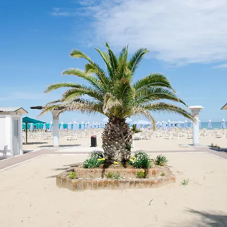 Hotel Almaluna & Alba Adriatica
