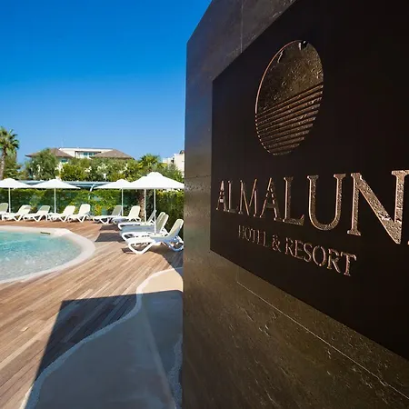 Almaluna & Hotel