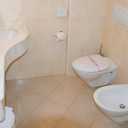 Almaluna & Отель 3*