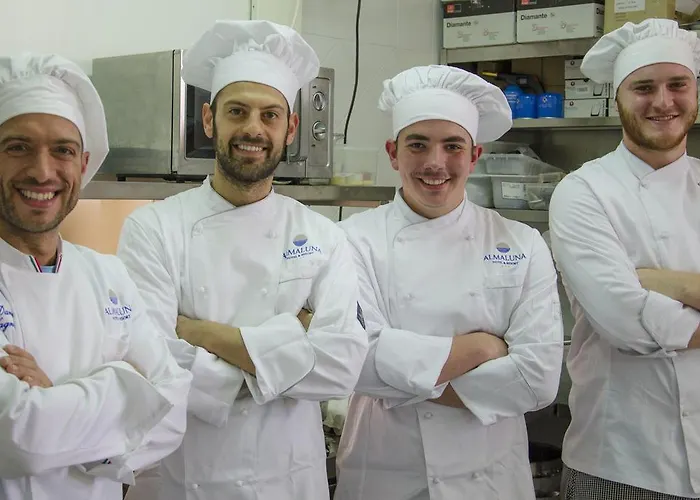 Hotel Almaluna & Alba Adriatica